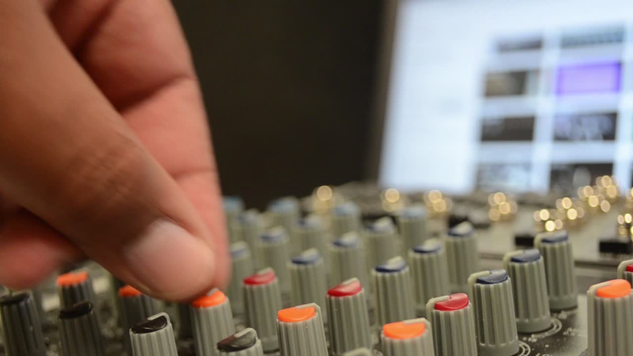 rechazar nobs en el mezclador de audio