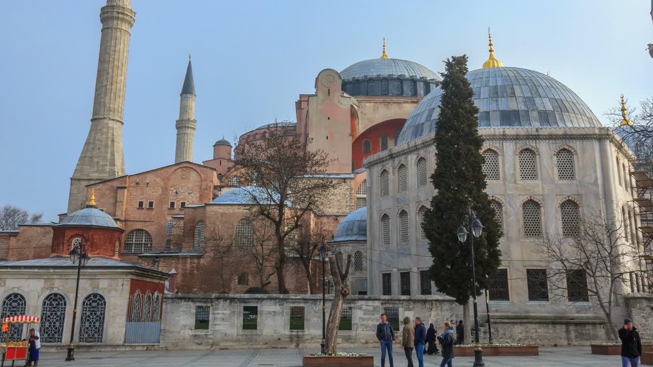 Hagia Sophia is the famous historical building of Istanbul. Timelapse. Ultra HD