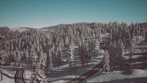 Splendid-Alpine-scenery-in-winter