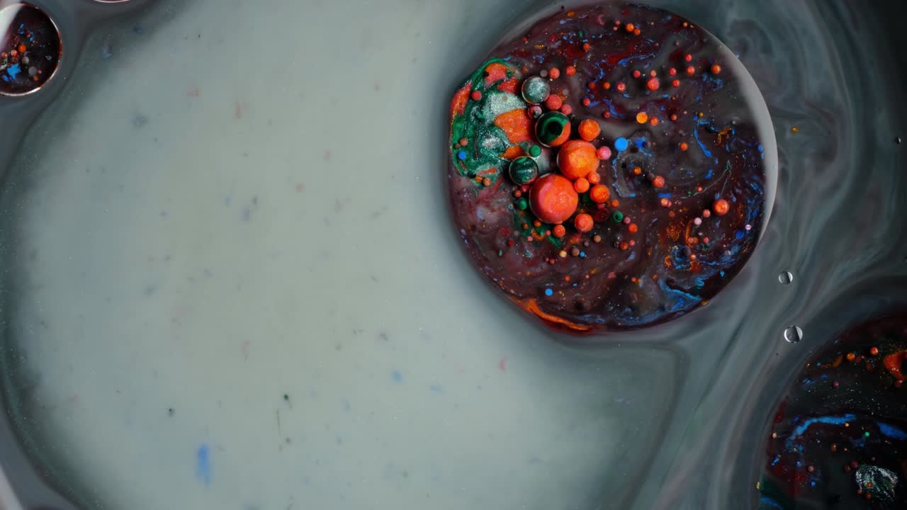 pintura colorida y burbujas fondo abstracto video 4k