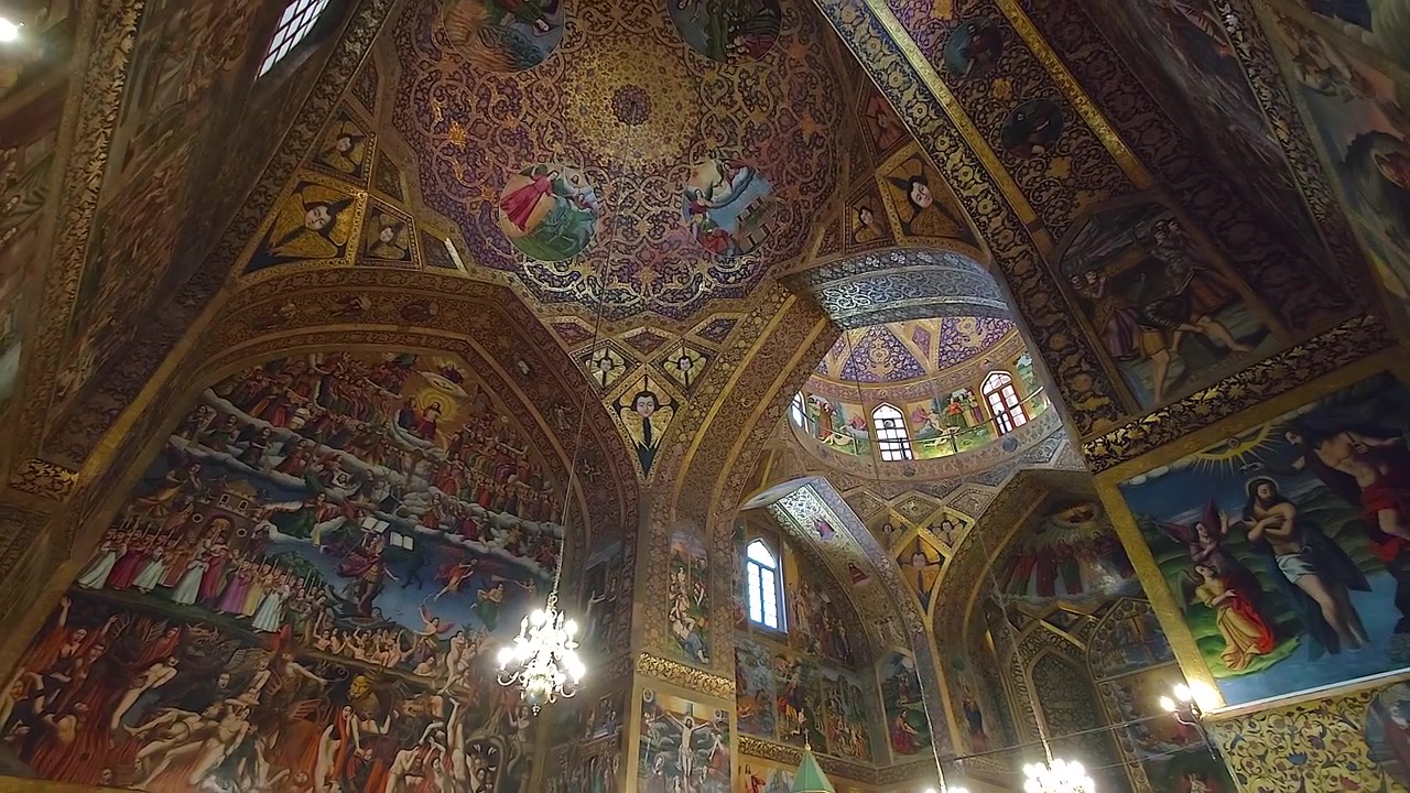 Interior ornamentado da Catedral de Vank em Isfahan, Irã.