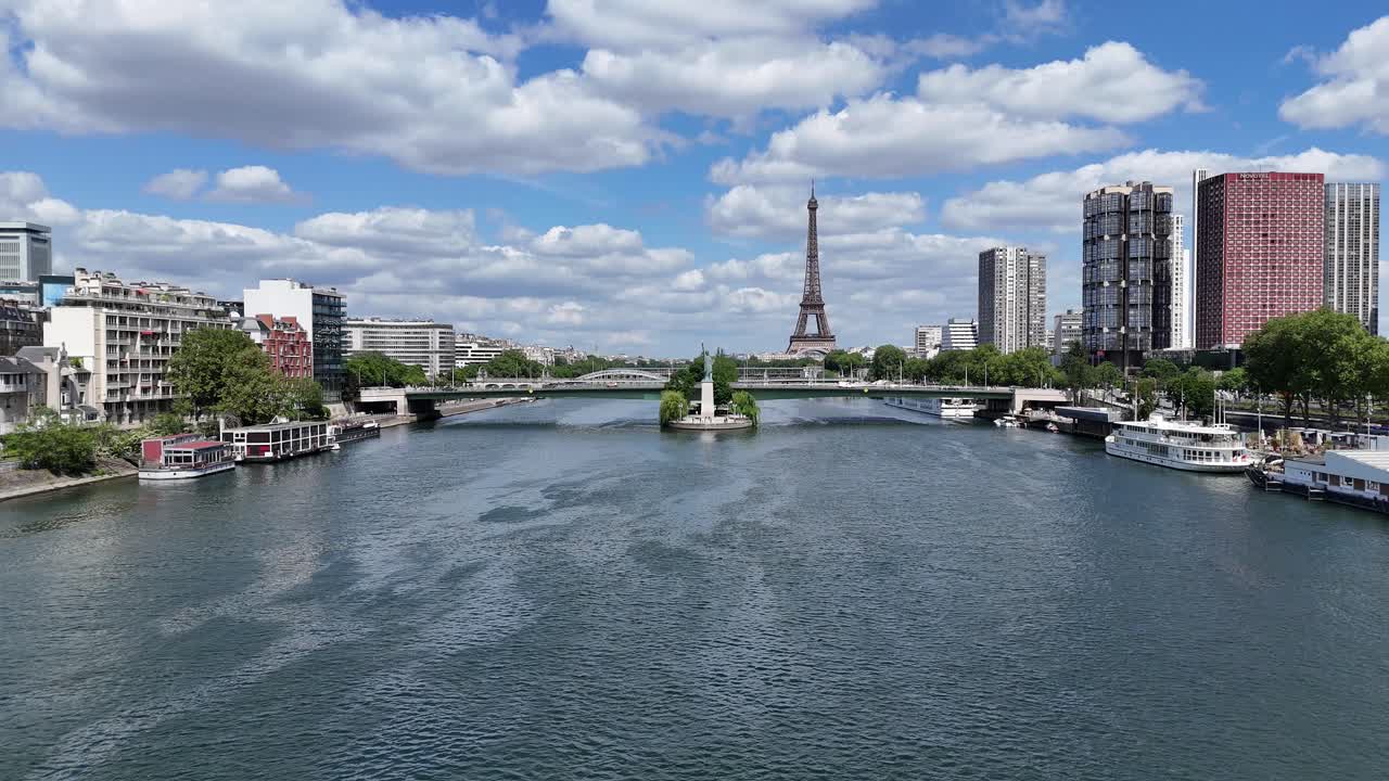 Seine River At Paris In Island Of France France. Downtown Cityscape. Riverside Skyline. Seine River At Paris In Island Of France France. Eiffel Tower. Tourism Landmark. Paris Skyline