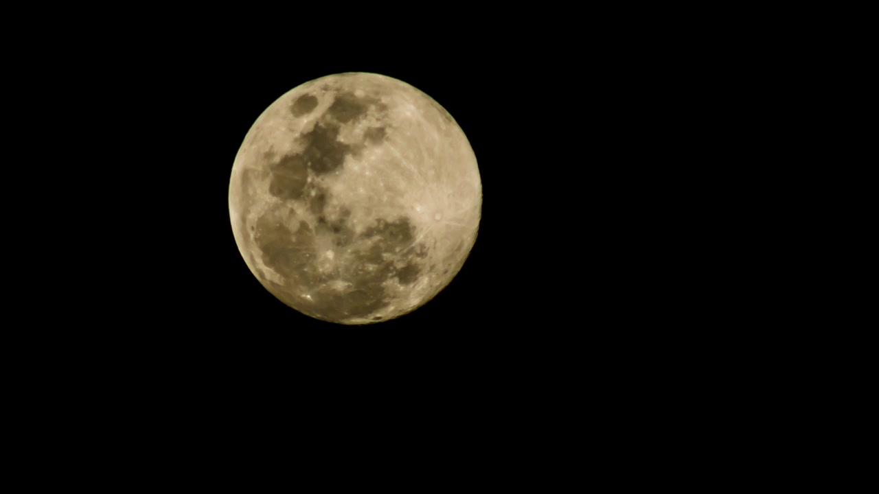 Timelapse da lua cheia