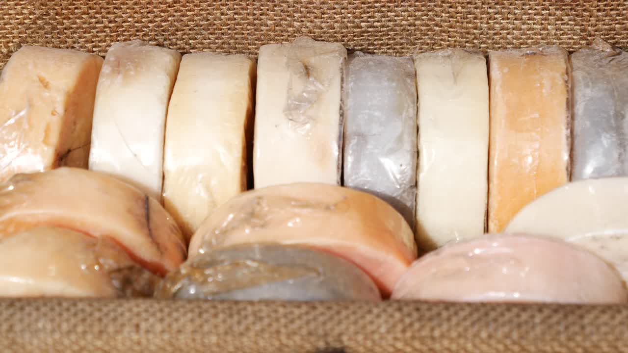 jabones artesanales variados