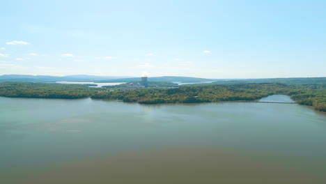 Arkansas-Nuclear-Plant-Viewed-In-Distance-Across-Lake-Dardanelle-In-Russellville,-Arkansas