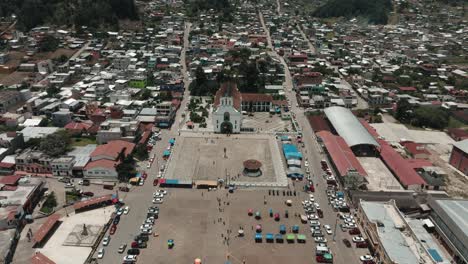 Main-square-and-indigenous-church-in-Chamula,-Chiapas,-Mexico