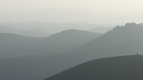 las montañas de mourne en el condado de irlanda del norte