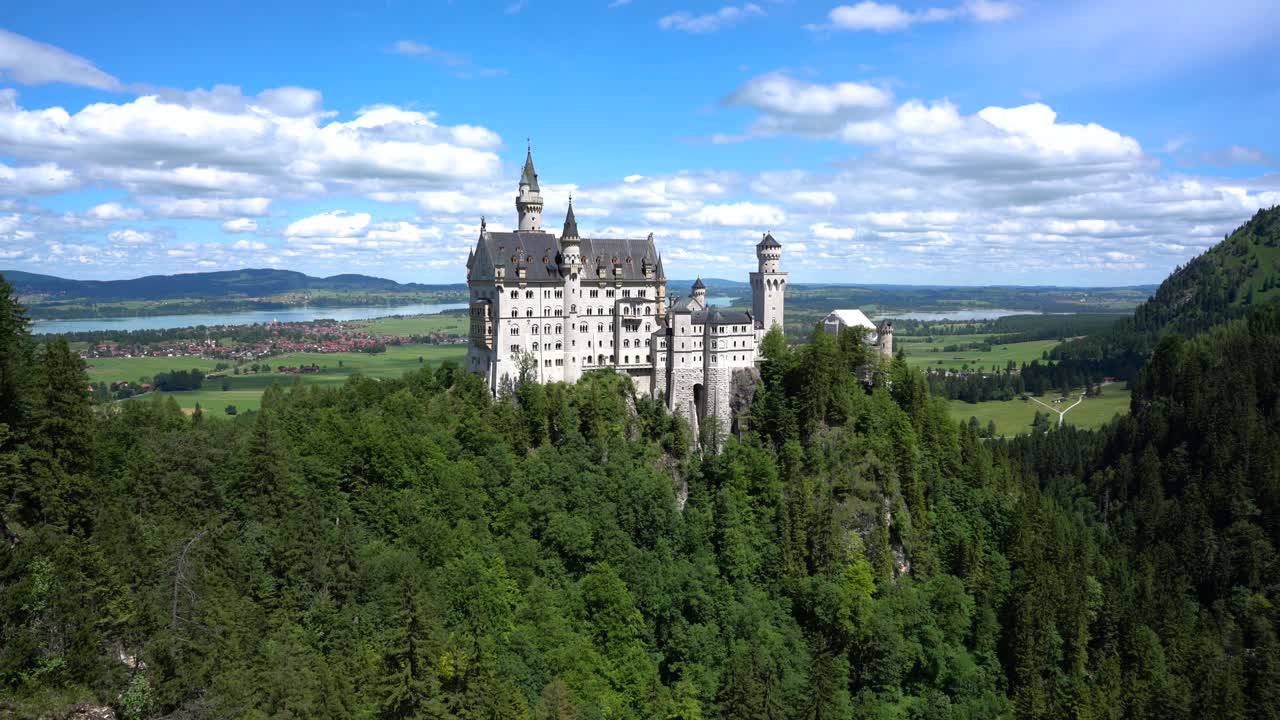 castillo de neuschwanstein alpes bávaros alemania