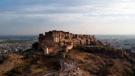 Aerial-of-Mehrangarh-Fort-in-Jodhpur,-Rajasthan,-India