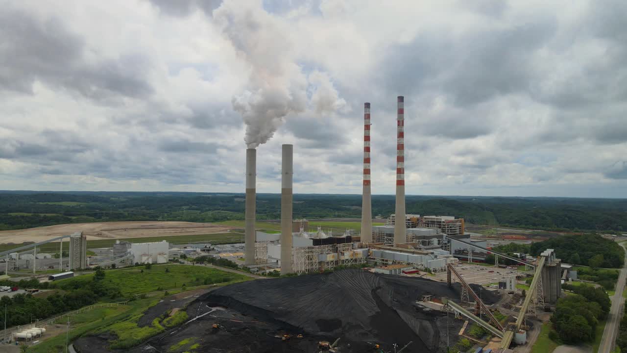 Cumberland Fossil Plant, located in Cumberland City, Tennessee