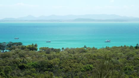 Incredible scenic overlook from Great Keppel Island’s highest point. Turquoise waters, vibrant greenery, and panoramic views of this tropical paradise. A true Queensland gem.