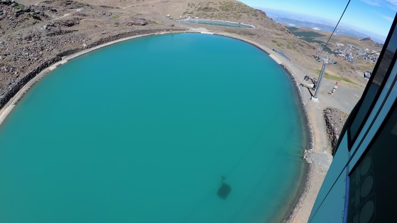 españa granada sierra nevada verano 4k desde arriba y abajo con un drone y una action cam estabilizada-5