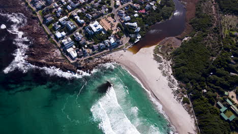 Tourist-destination-in-Overstrand-with-sandy-beach-and-lagoon,-Onrus