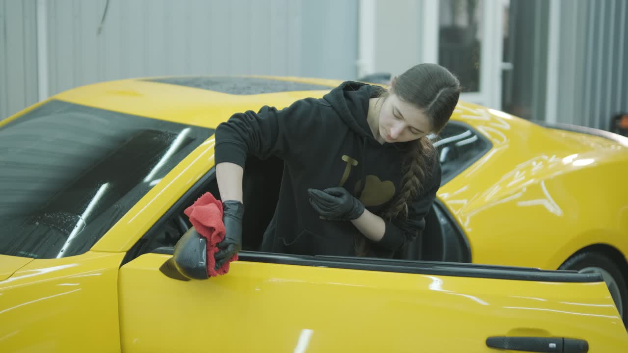 Professional Car Detailing – Washing, Ceramic Coating, and Interior Cleaning