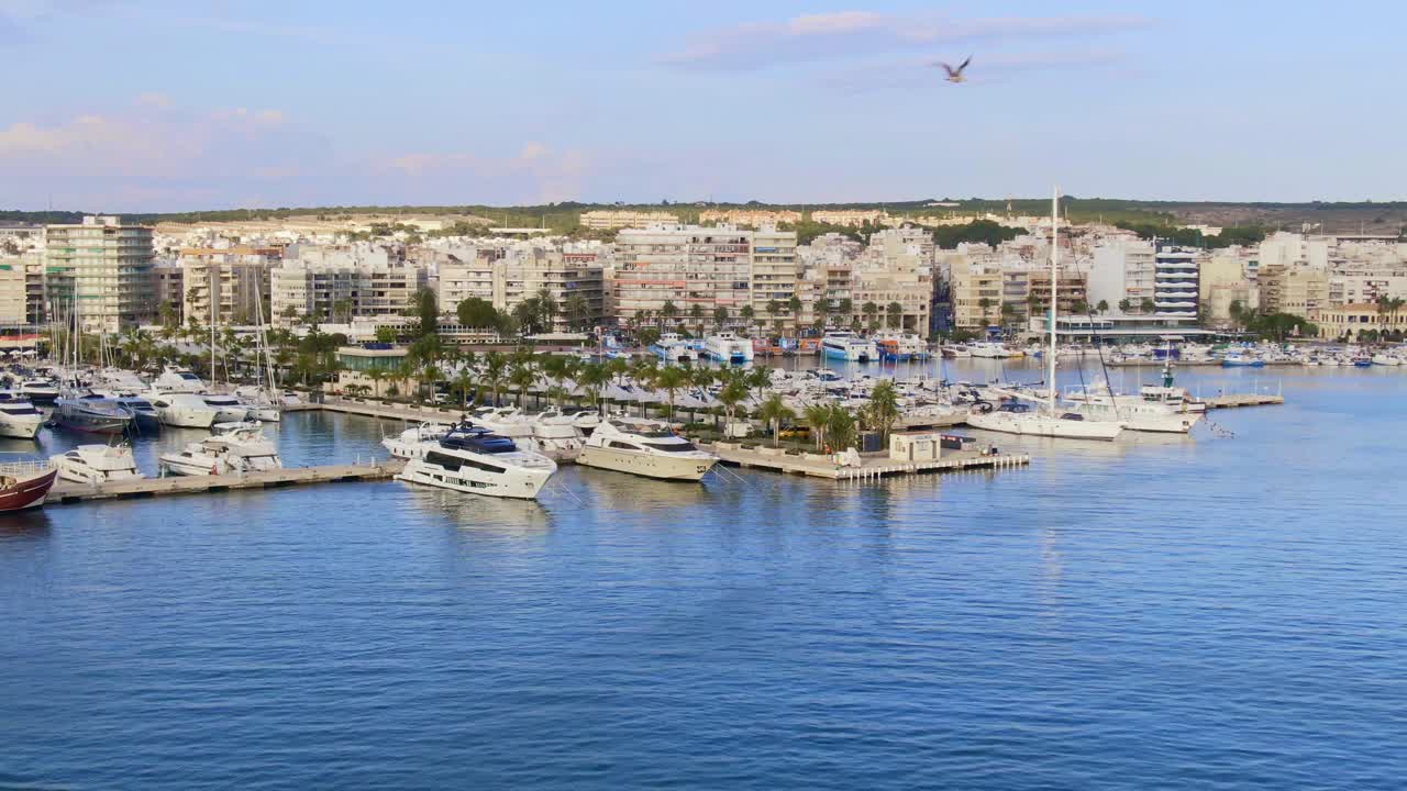 푸에르토 산타 폴라, 알리칸테, 스페인