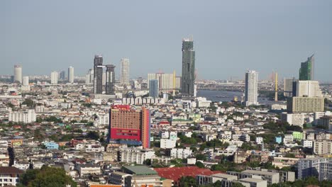 vista panorámica de la ciudad de bangkok durante el día en tailandia, asia