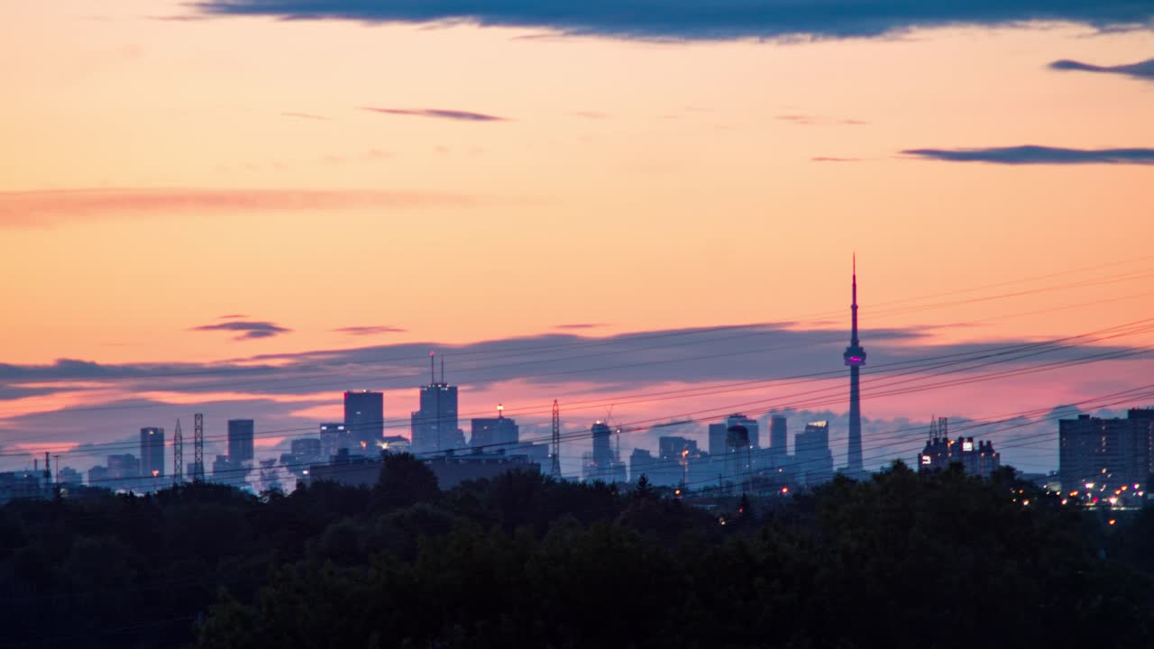 Timelapse View Toronto CN Tower at Sunrise