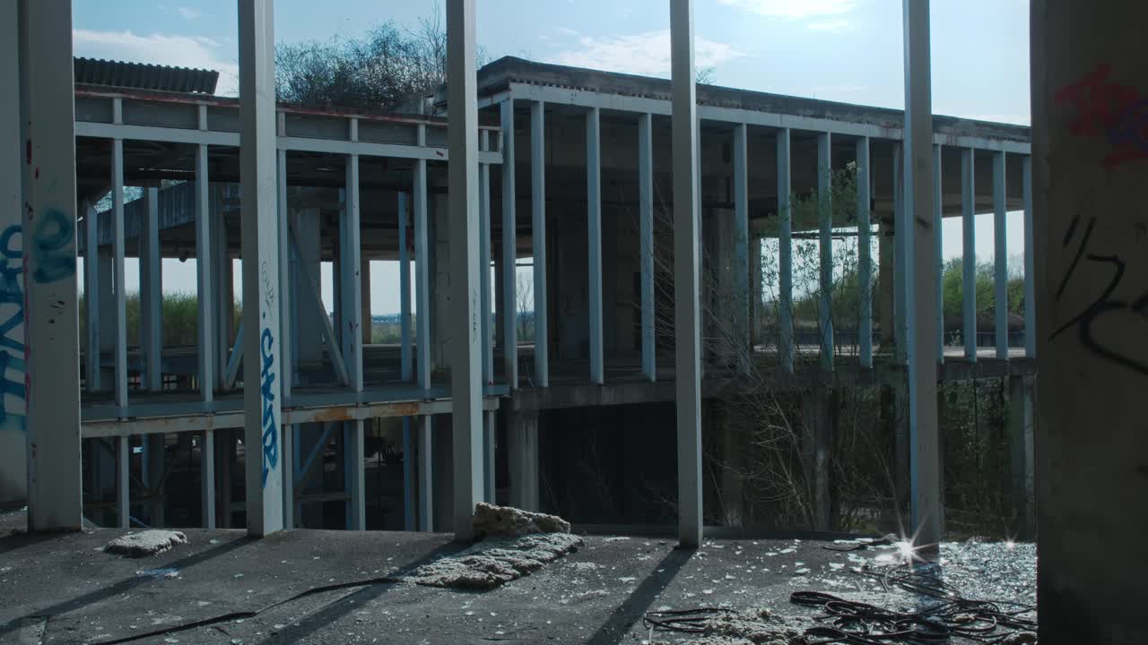 크로아티아 자그레브에 있는 버려진 대학 병원.