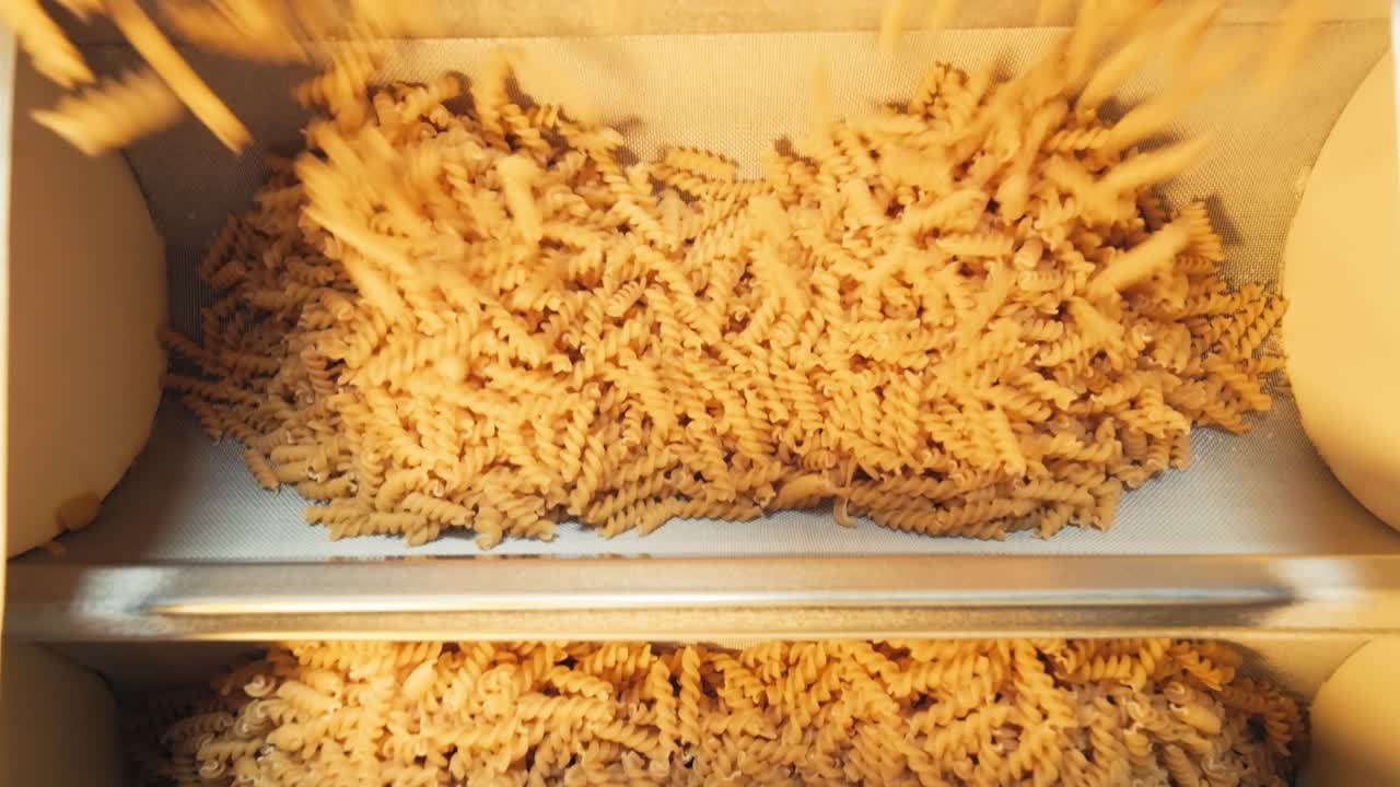 Pastificio e fasi di produzione della pasta