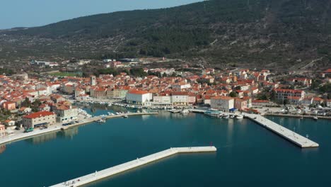 Antena:-Hermosa-Ciudad-Histórica-De-Cres-Y-Puerto-En-El-Mar-Adriático-Croata