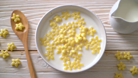 whole grain cereals with fresh milk for breakfast