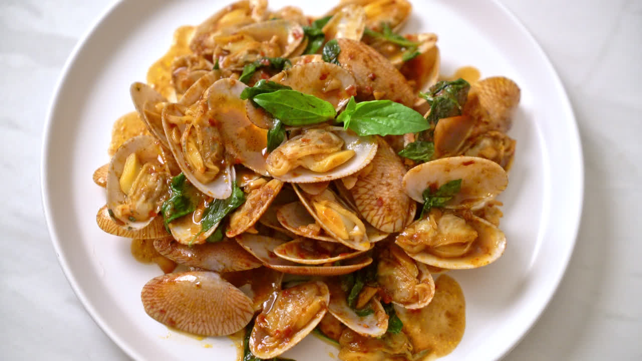 Stir Fried Clams with Roasted Chilli Paste