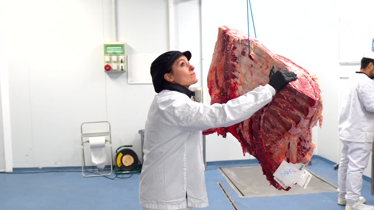 Processing meat