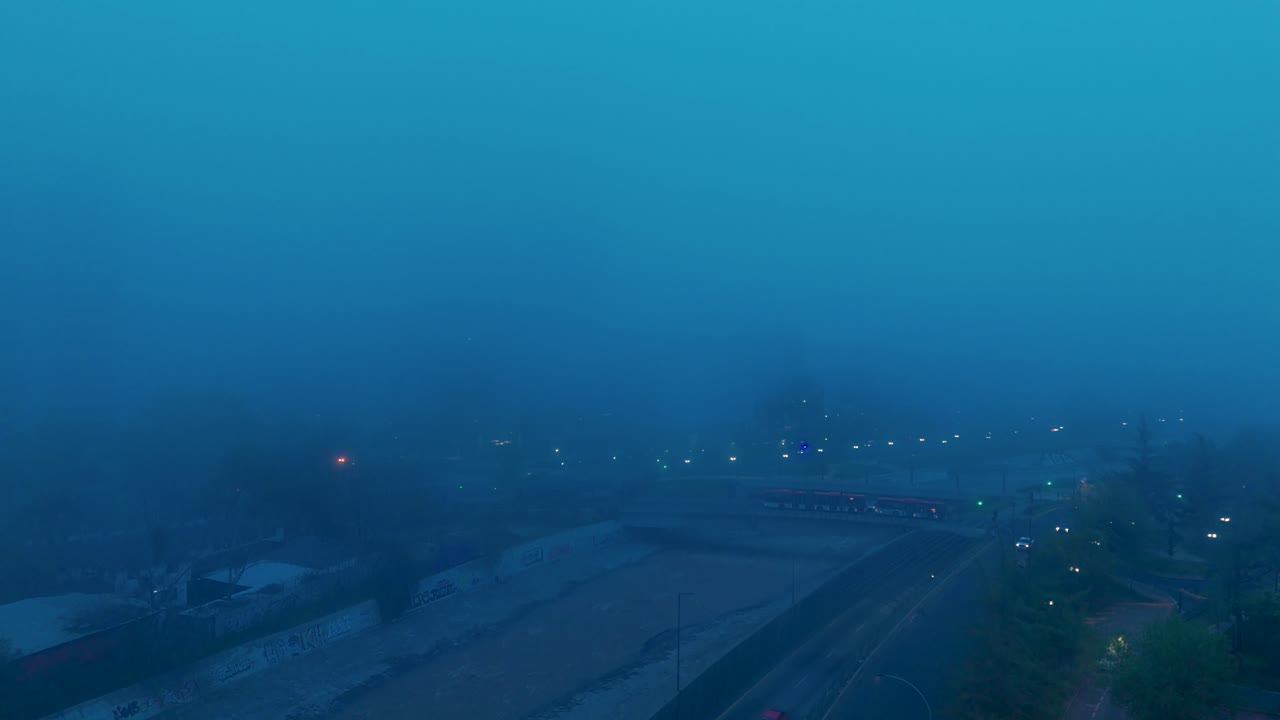 산티아고 데 칠레 금융 지구 겨울 아침에 타임  ⁇ 스 프로비덴시아