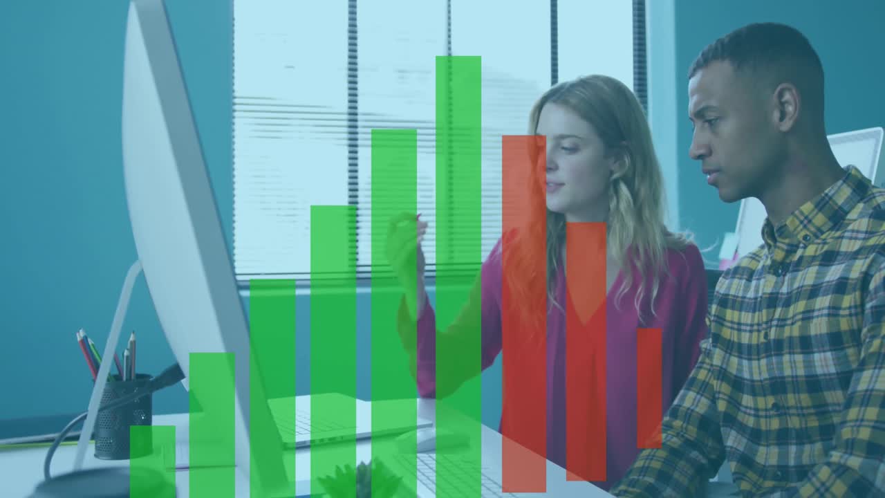 animación del procesamiento de datos estadísticos contra hombres y mujeres diversos discutiendo en la oficina