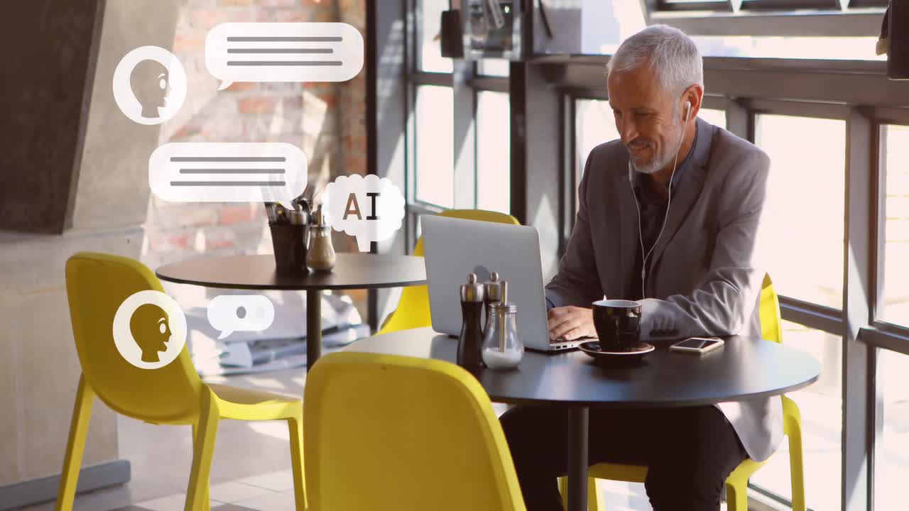 animación de procesamiento de datos ai sobre hombre de negocios caucásico usando computadora portátil