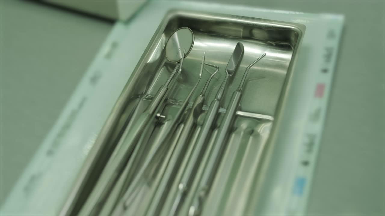 Sterilization Process of Dental Instruments in a Dental Clinic