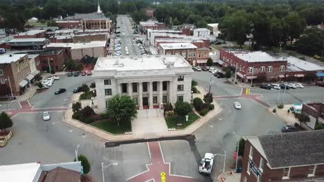 Luftrückzug-Des-Alamance-County-Courthouse-In-Graham