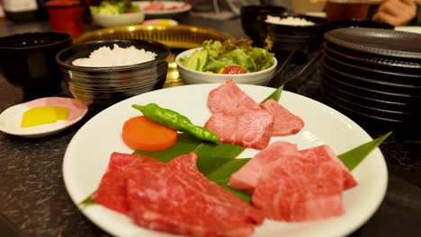 Barbecue-beef-in-restaurant,-Nagoya-Japan