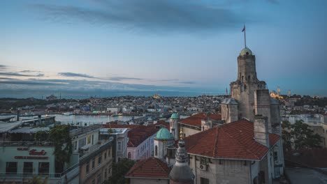 Timelapse-De-La-Torre-De-Galata-En-Estambul-Durante-El-Amanecer