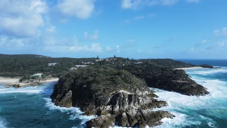 Drohnenansicht-Des-Aussichtspunkts-Auf-North-Stradbroke-Island,-Queensland,-Australien