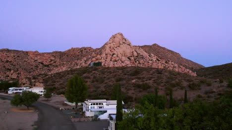 la formación rocosa del desierto de temple peak se encuentra en deanza springs en jacumba, california, justo al este de san diego, california.