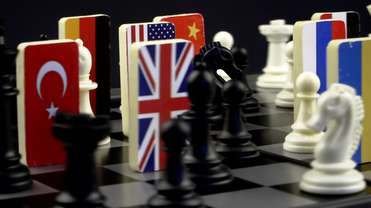 tablero de ajedrez con banderas de países