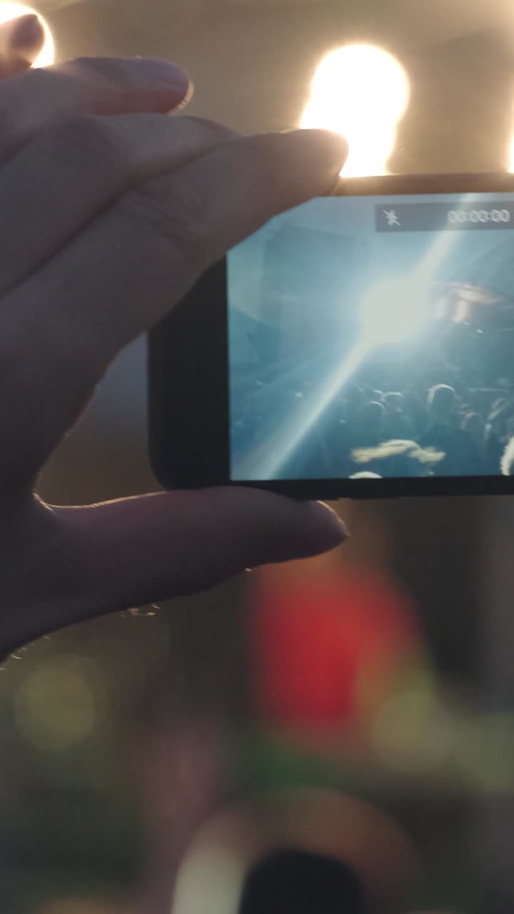 Concert recording with a smartphone