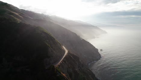 Windy-highway-at-Califonia's-Big-Sur,-epic-4K-drone-shot