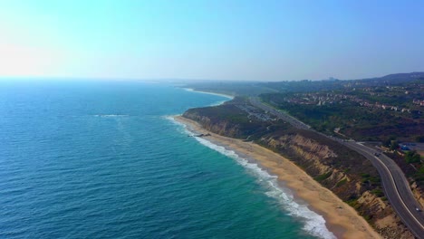 Drone-shot-of-the-Pacific-Coast-Highway-in-Laguna-Beach-California