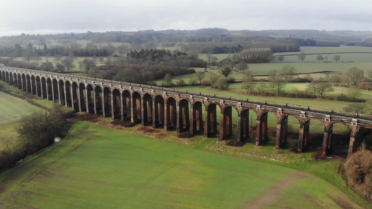 Filmato drone del Viadotto Ouse Valley