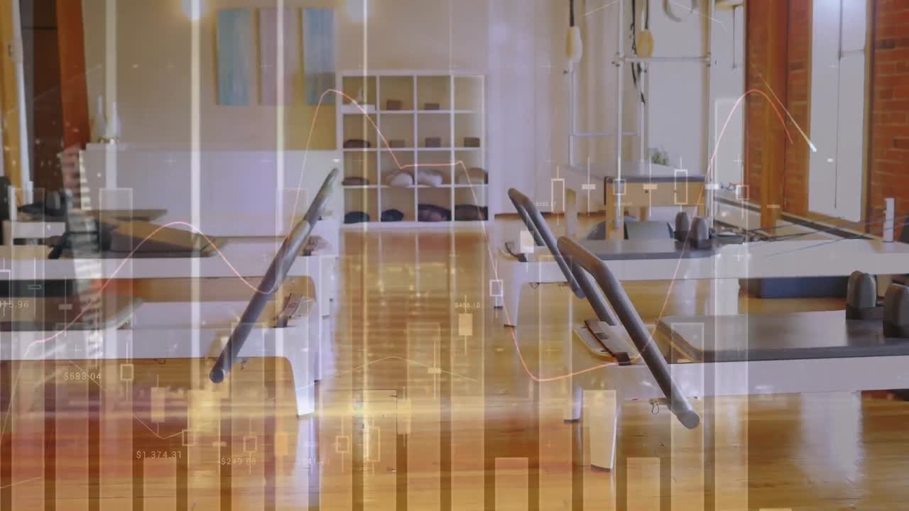 animación del procesamiento de datos en un gimnasio vacío