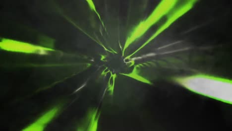 animación de una sombra negra en un túnel de brillo verde