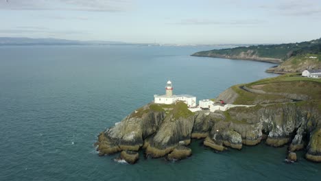 Aerial-Pan,-4K-footage,-Baily-lighthouse