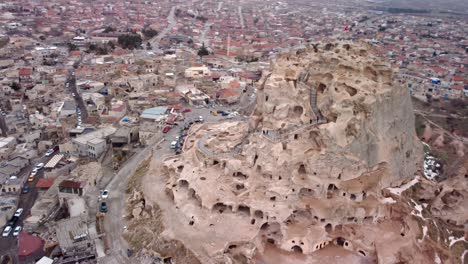 View-of-cave-dwellings-at-Uchisar,-Cappadocia,-Turkey