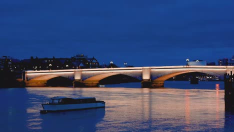 A-time-lapse-of-Putney-Bride-during-the-evening-while-the-UK-is-in-the-Covid-19-lockdown