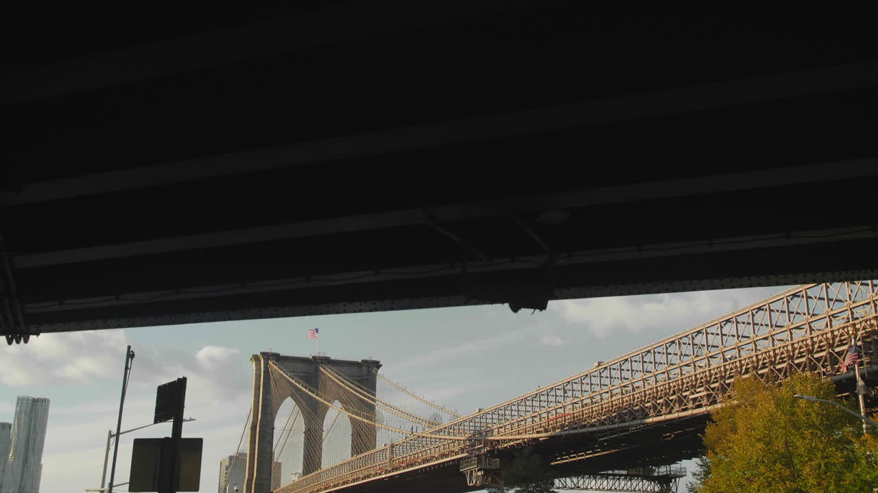 toma de cardán del puente de brooklyn en la hora dorada