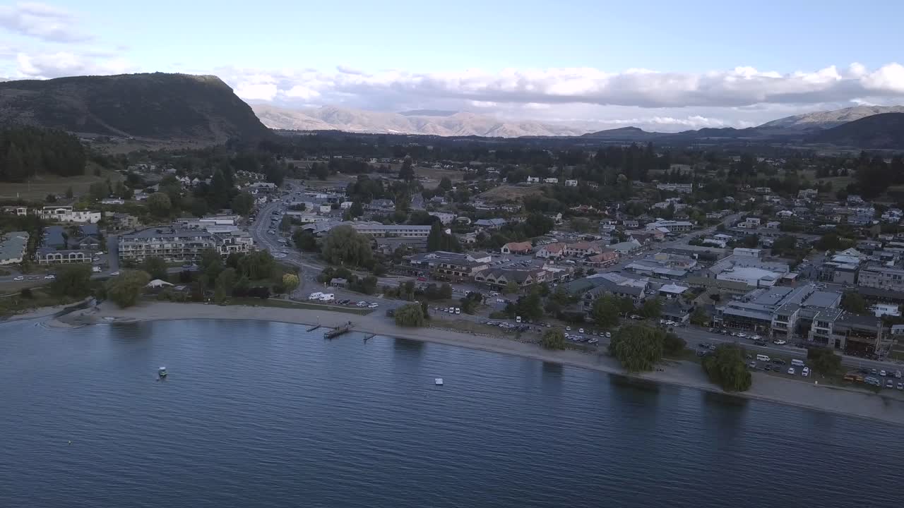Veduta aerea di Wanaka nell'Isola del Sud della Nuova Zelanda