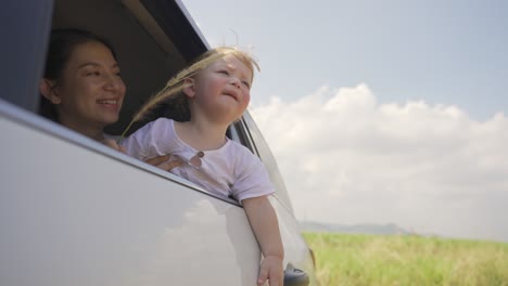 4k caucasian family enjoy road trip on summer vacation