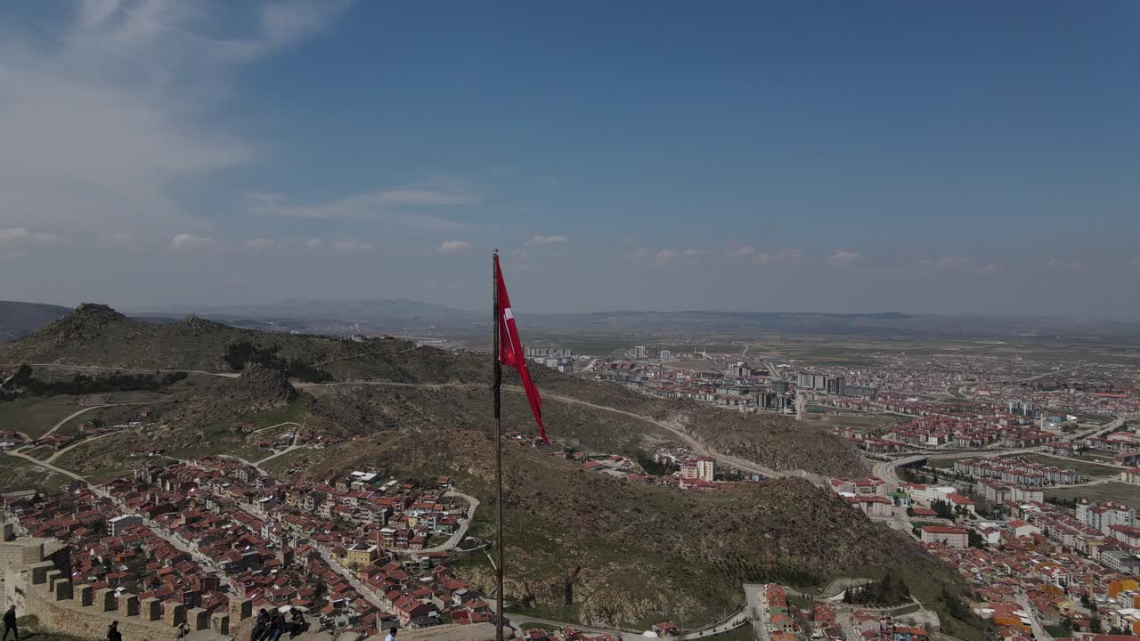tiro de drone de bandera turca